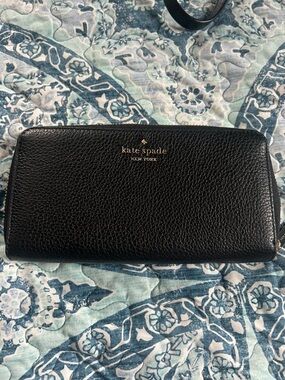 kate spade Black Pebbled Leather Zip Wallet with Gold Logo